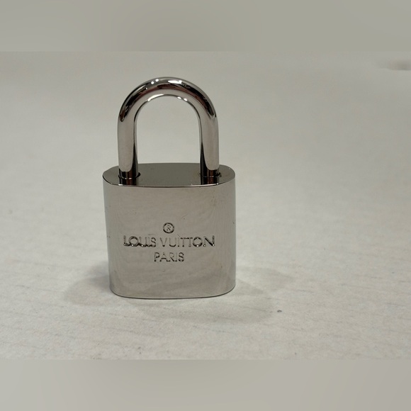 Silver Louis Vuitton Lock and Keys #315 - Picture 2 of 6
